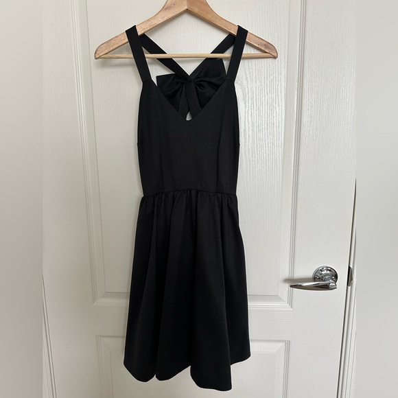Vineyard Vines Fit & Flare Mini Dress - Picture 2 of 9